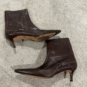 Chocolate brown leather kitten heel pointed ankle booties boot